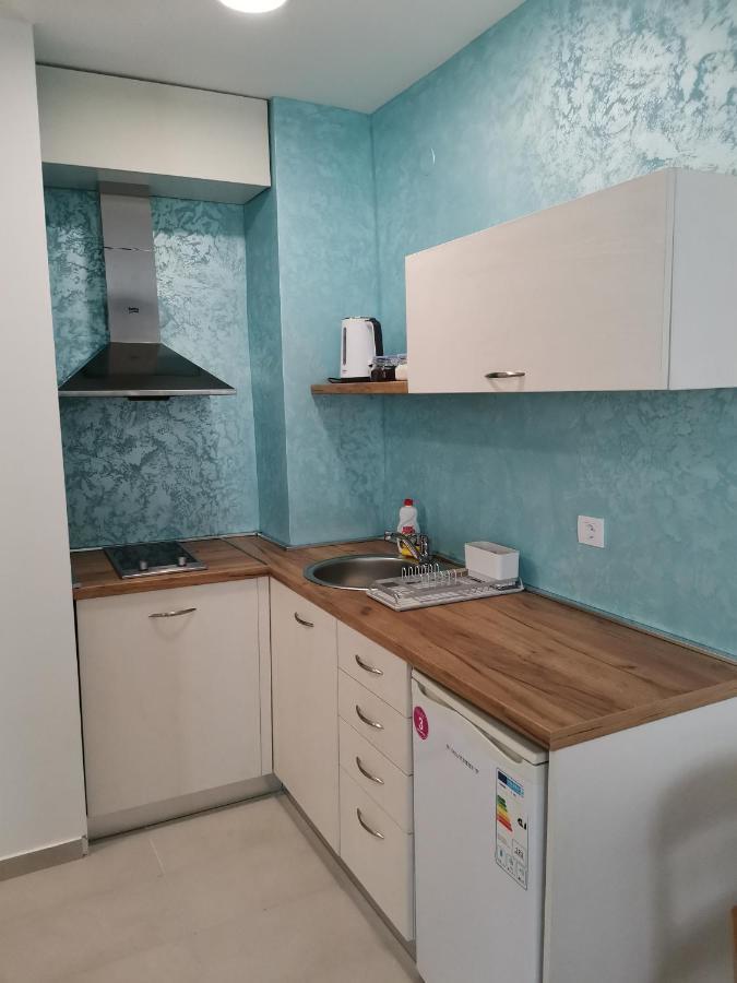 Clock Tower Apartments Подгорица Экстерьер фото